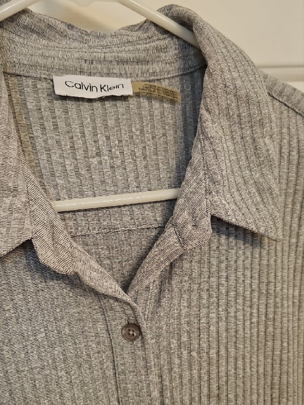 Calvin Klein Light Gray Ribbed Button-Front Drawstring Shirt - Picture 4 of 5